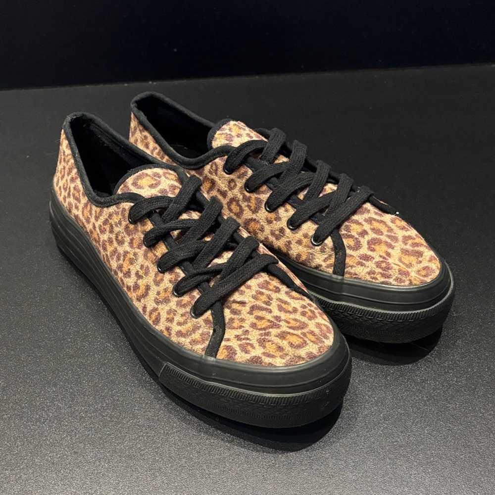 Xhilaration Leopard Print Women's Sneakers